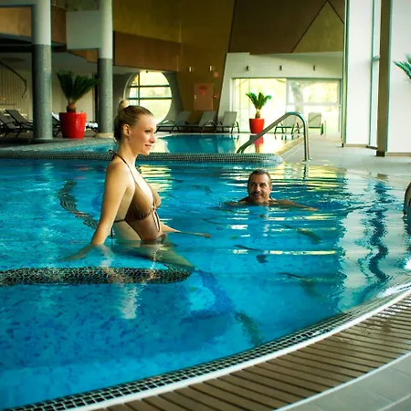 Azur Hotel 3*