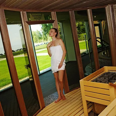 فندق Azur Premium 4*